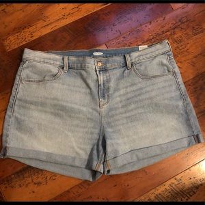 Old Navy Cuffed Denim Short size 18